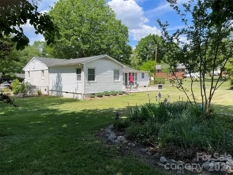 1748 Old West Lane Gastonia NC 28052