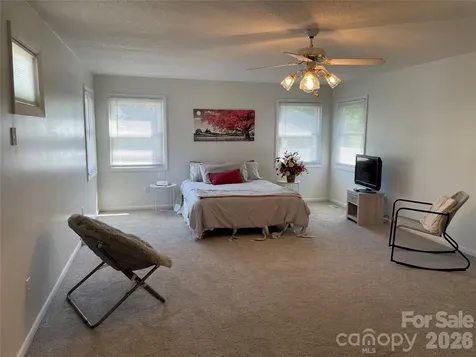 1748 Old West Lane Gastonia NC 28052