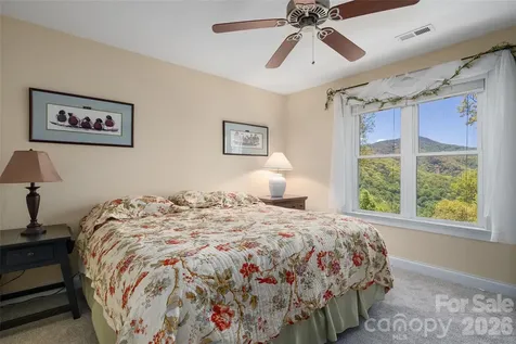 1033 Presidential Drive Waynesville NC 28786
