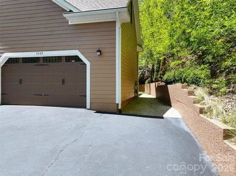 1033 Presidential Drive Waynesville NC 28786