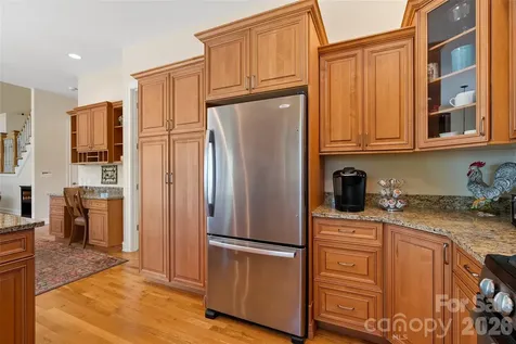 1033 Presidential Drive Waynesville NC 28786