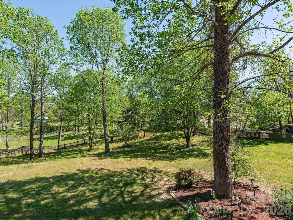37 Crimson Lane Hendersonville NC 28792