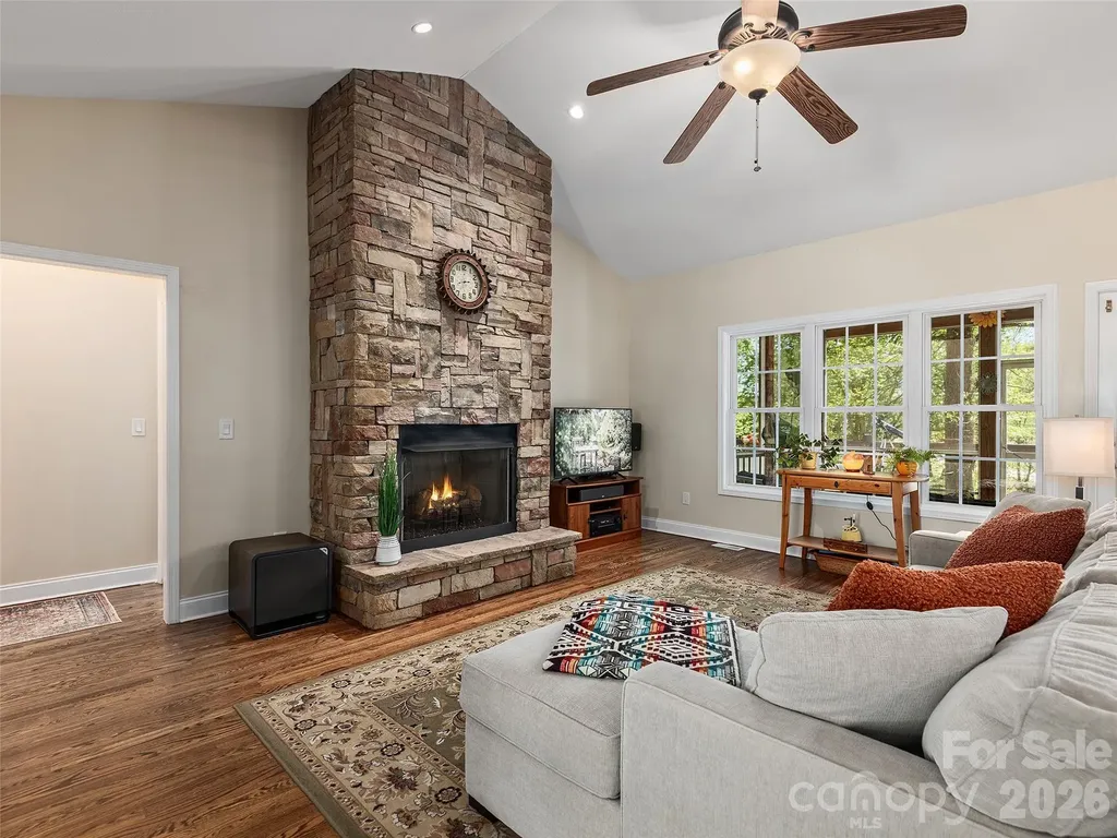 37 Crimson Lane Hendersonville NC 28792