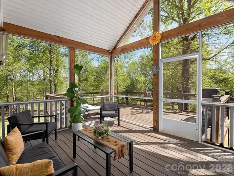 37 Crimson Lane Hendersonville NC 28792