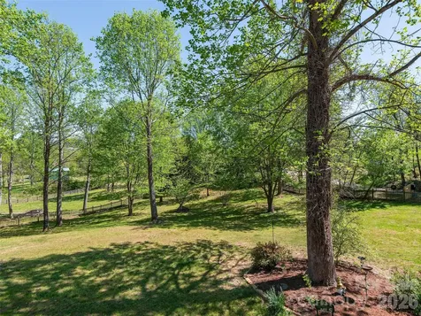 37 Crimson Lane Hendersonville NC 28792