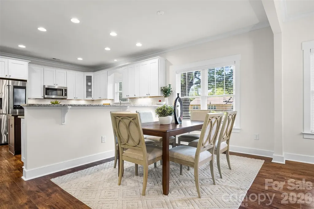 2562 Roseview Lane Charlotte NC 28205