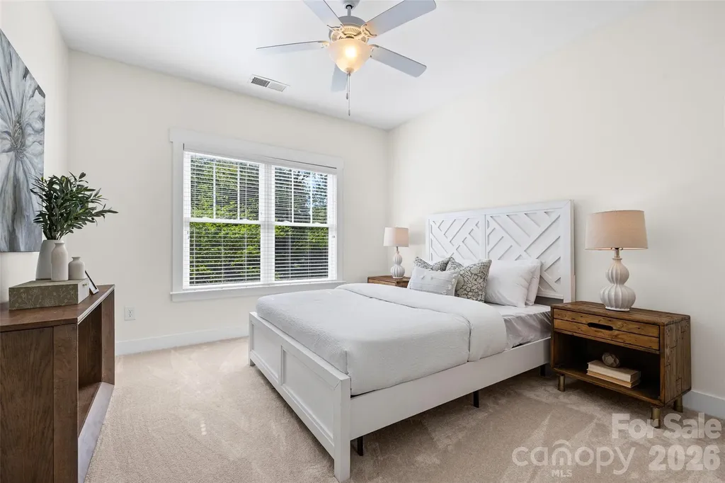 2562 Roseview Lane Charlotte NC 28205