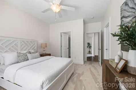 2562 Roseview Lane Charlotte NC 28205