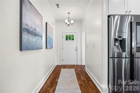 2562 Roseview Lane Charlotte NC 28205