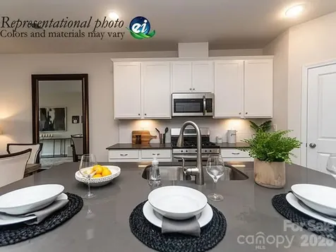 8136 Mcgarry Trail Charlotte NC 28214