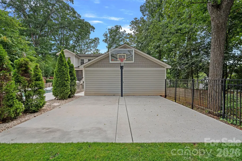 4316 Tangle Drive Charlotte NC 28211