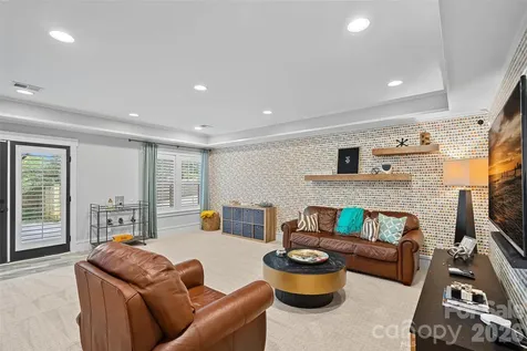 4316 Tangle Drive Charlotte NC 28211