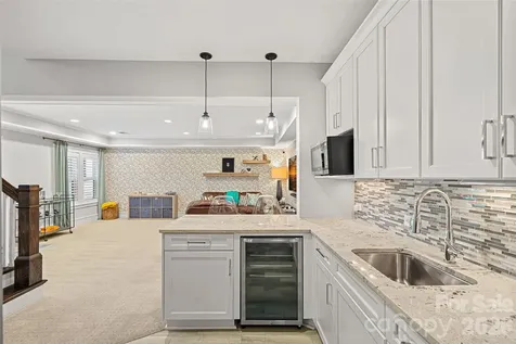 4316 Tangle Drive Charlotte NC 28211