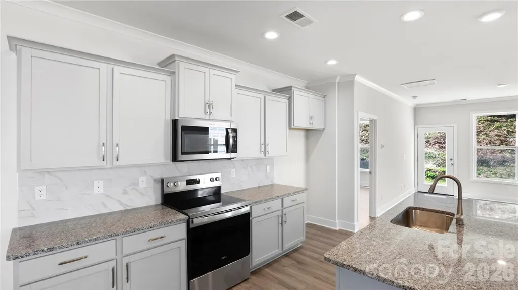 128 Sugg Trail Weaverville NC 28787
