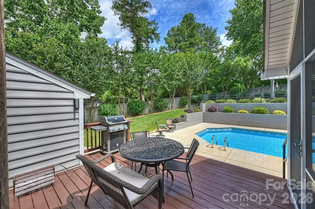 4013 Bridgewood Lane Charlotte NC 28226