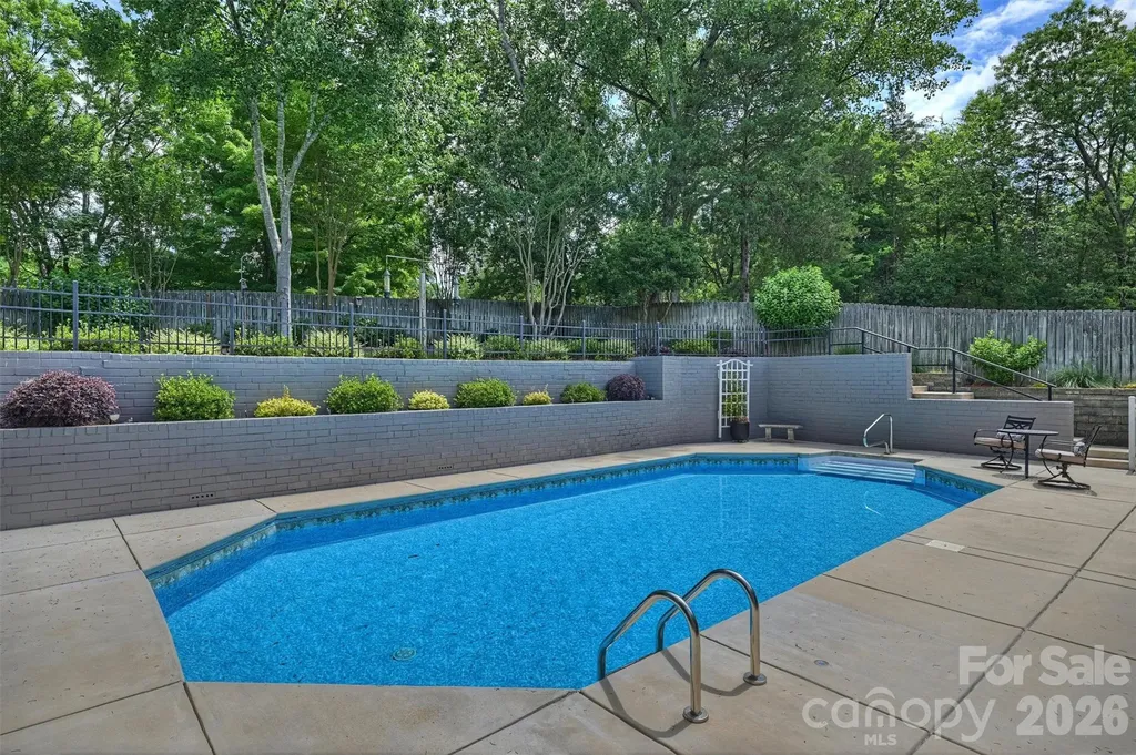 4013 Bridgewood Lane Charlotte NC 28226