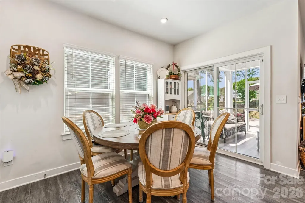 5042 Summer Surprise Lane Charlotte NC 28215