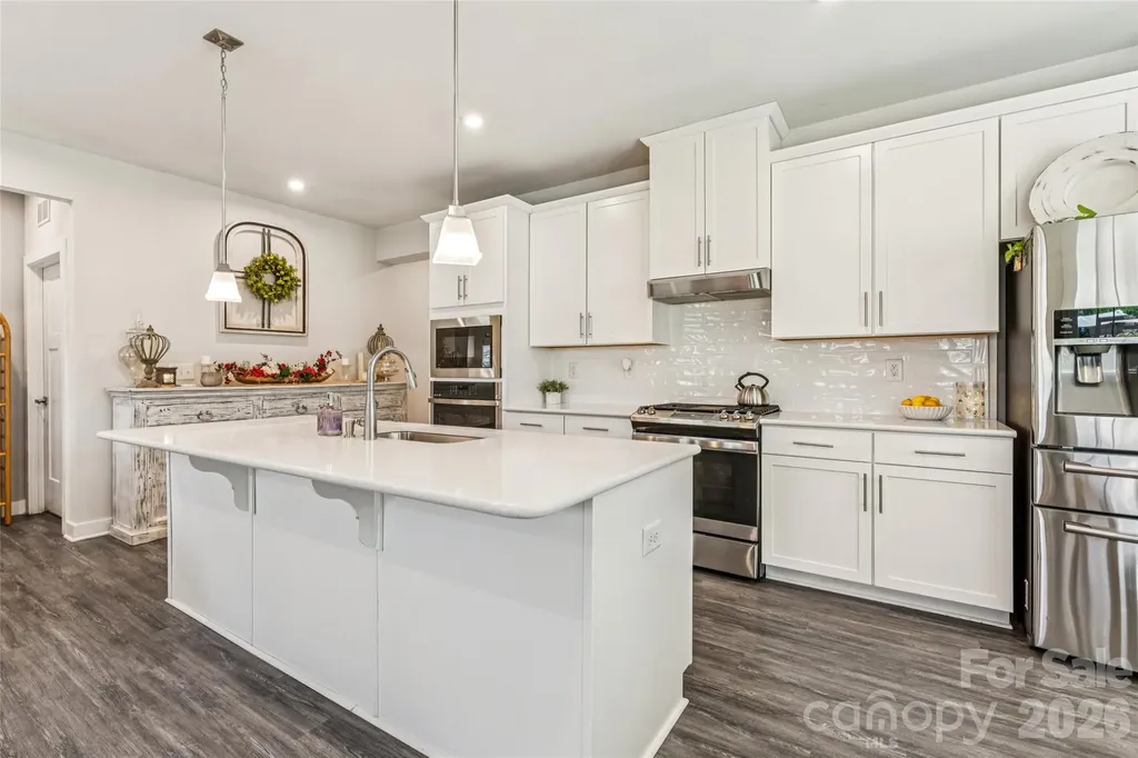 5042 Summer Surprise Lane Charlotte NC 28215