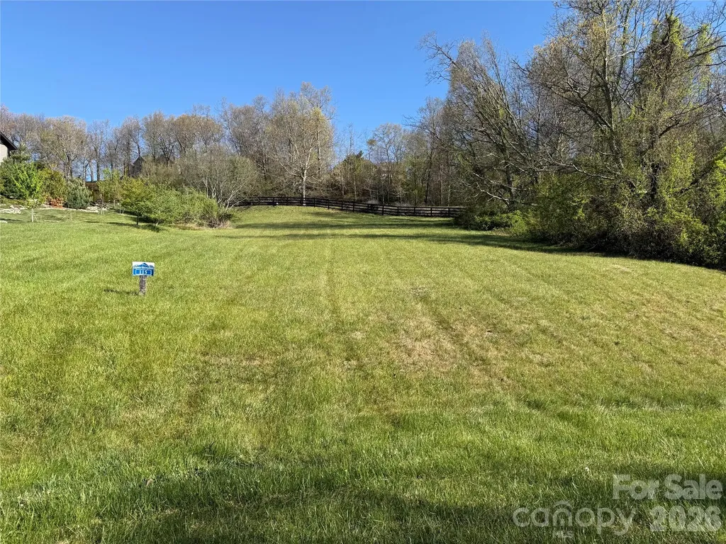 4642 Bearwallow Mountain Road Hendersonville NC 28792