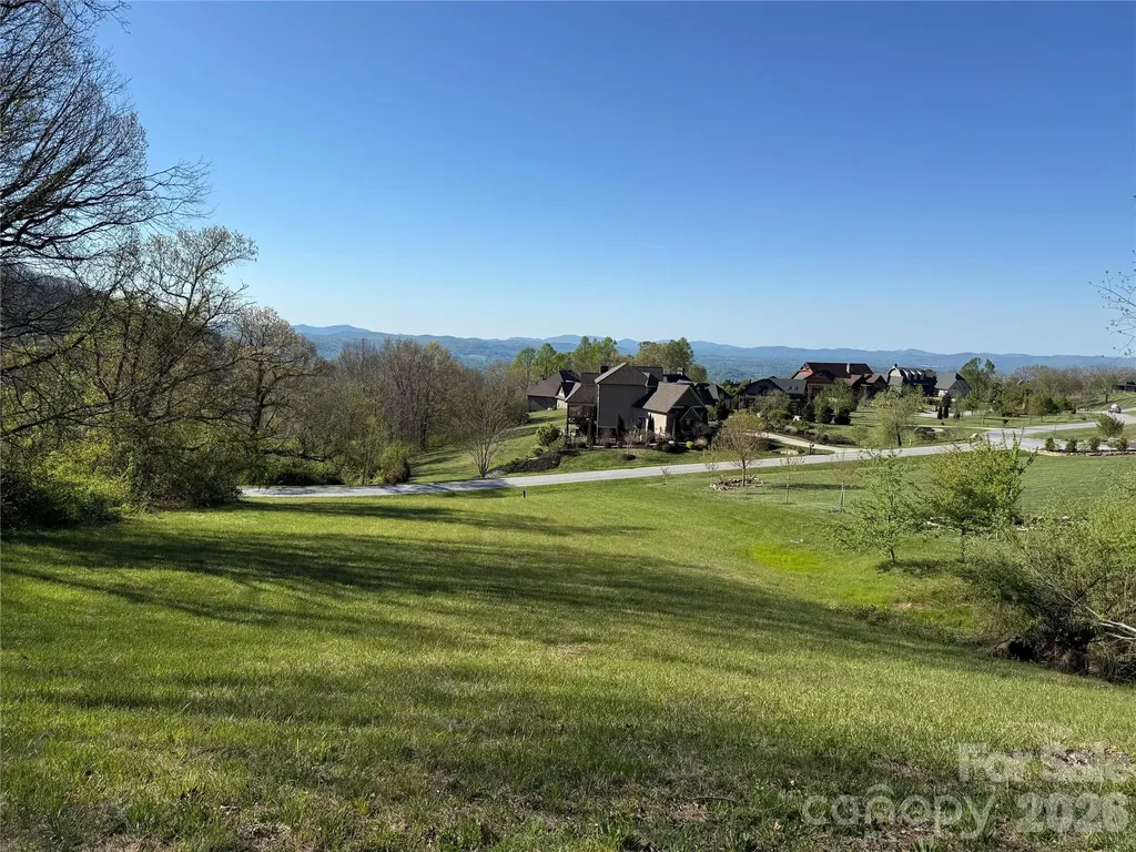 4642 Bearwallow Mountain Road Hendersonville NC 28792