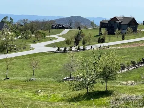 4642 Bearwallow Mountain Road Hendersonville NC 28792