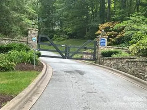 4642 Bearwallow Mountain Road Hendersonville NC 28792