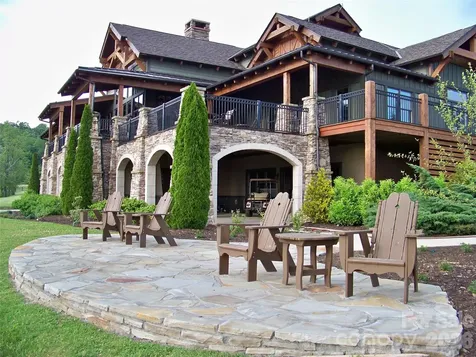 4642 Bearwallow Mountain Road Hendersonville NC 28792