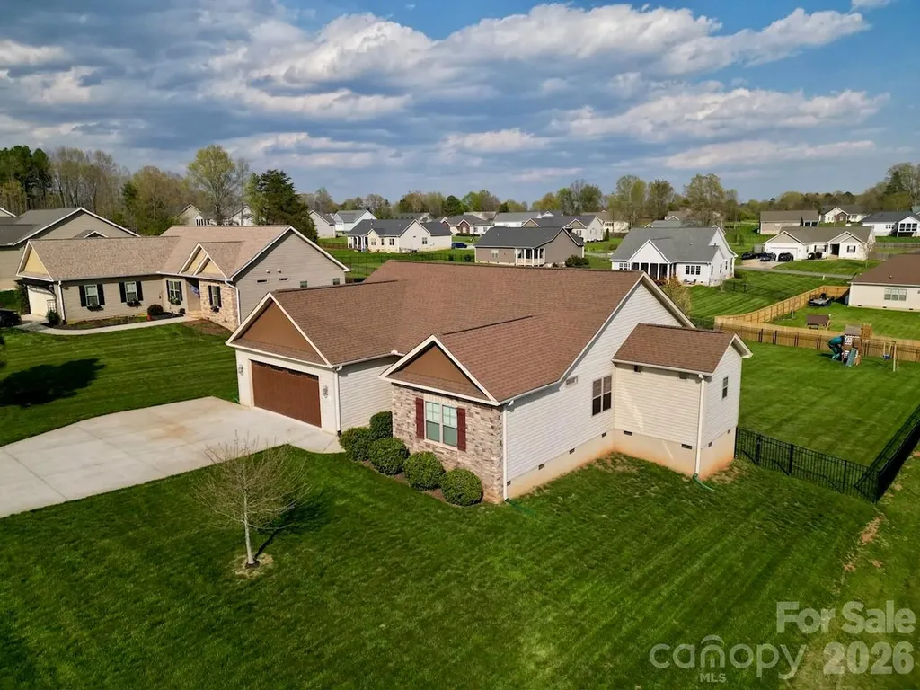 156 Greythorn Drive Statesville NC 28625