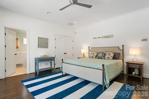3135 Loma Lane Charlotte NC 28205