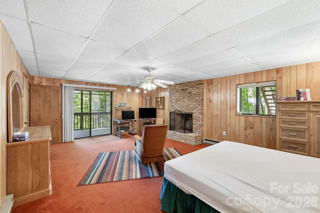 169 Sleepy Hollow Lane Canton NC 28716