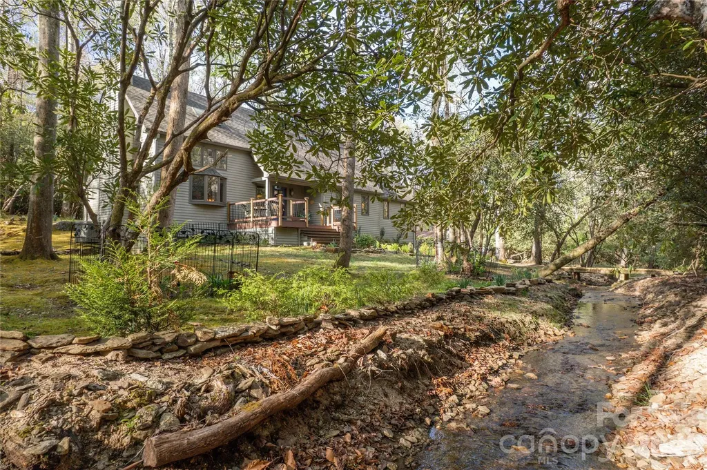 70 Aberdeen Lane Pisgah Forest NC 28768