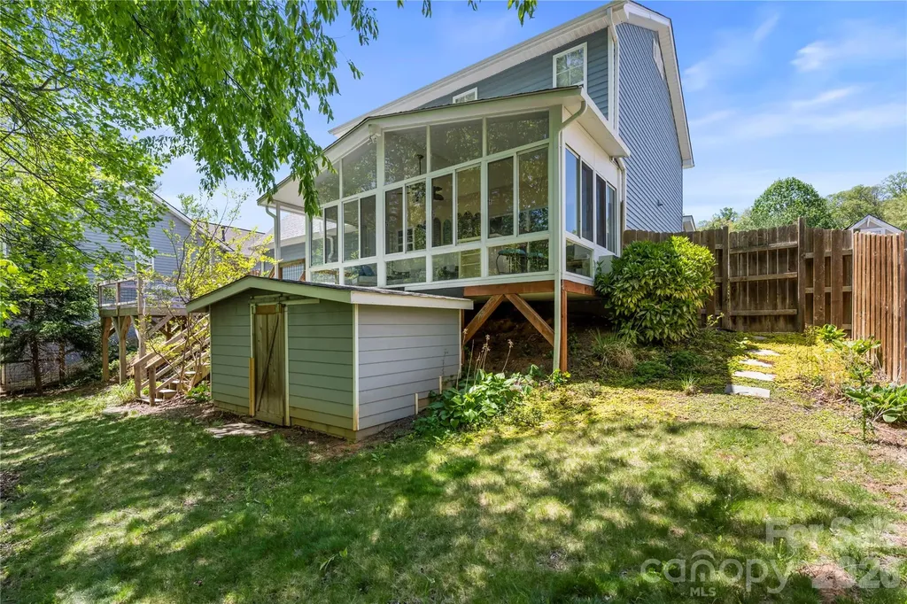 27 Sunview Circle Arden NC 28704