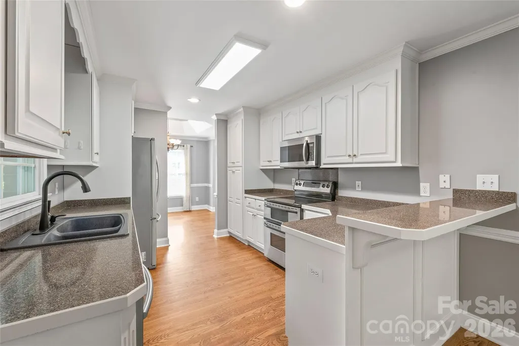 1006 Strawberry Lane Gastonia NC 28054
