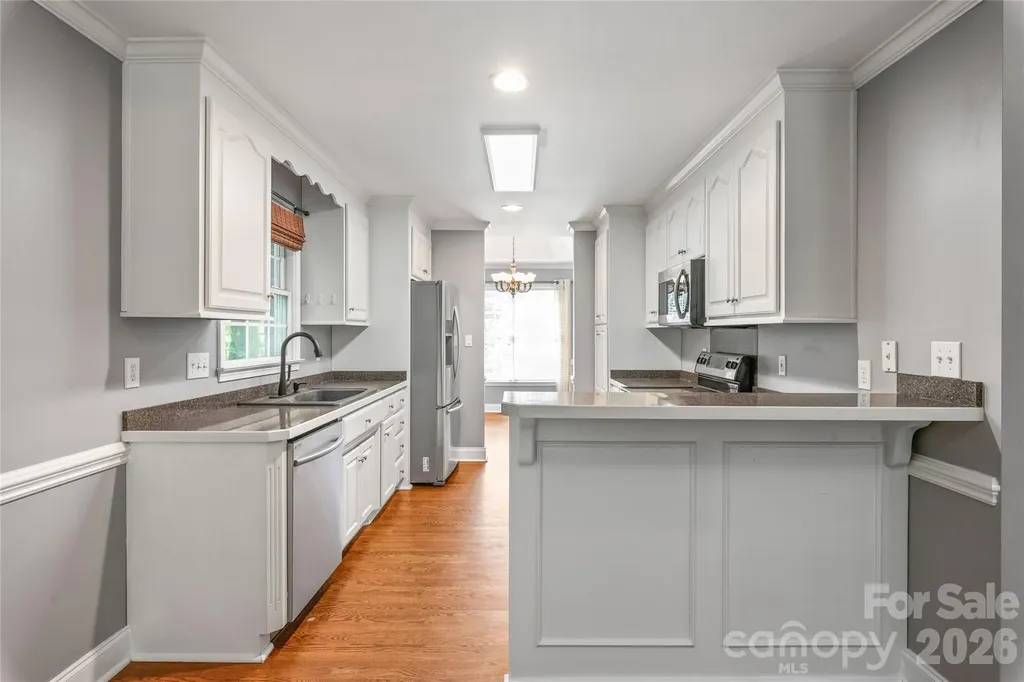 1006 Strawberry Lane Gastonia NC 28054