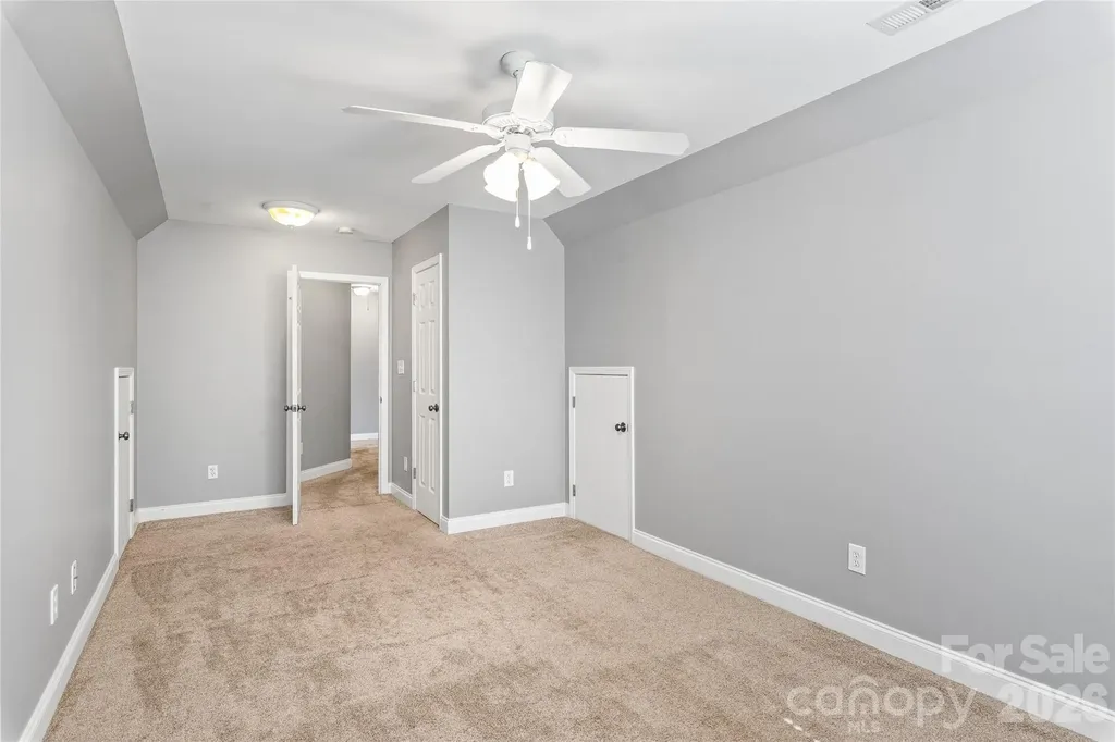 1006 Strawberry Lane Gastonia NC 28054