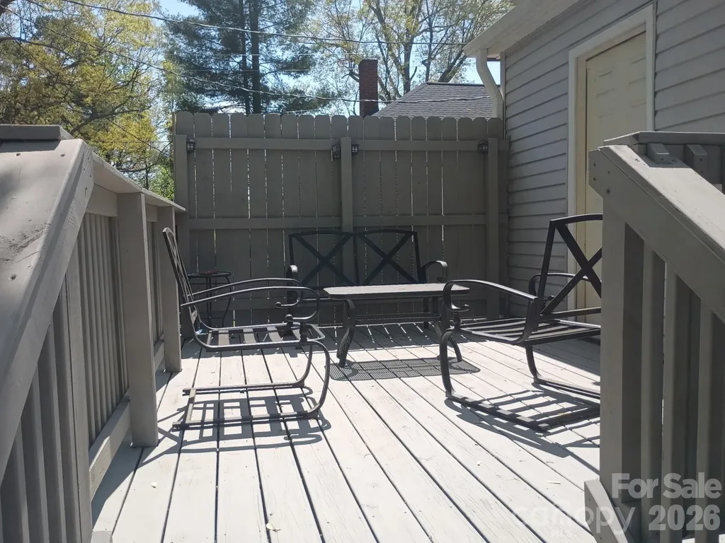 707 Oakshade Avenue Kannapolis NC 28083