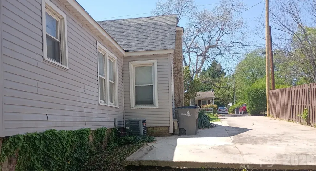 707 Oakshade Avenue Kannapolis NC 28083