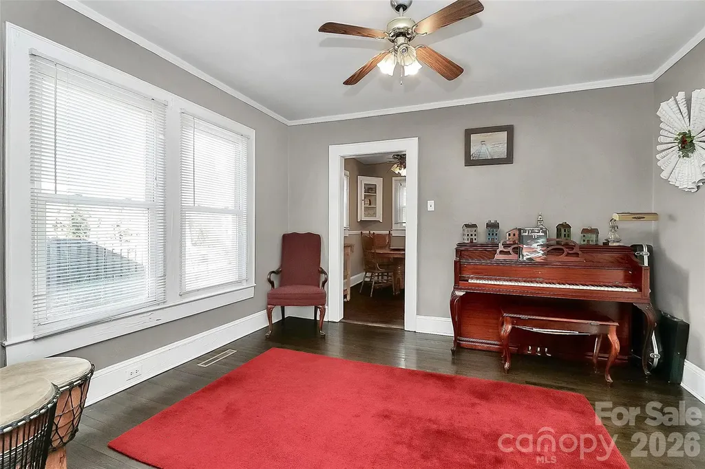 707 Oakshade Avenue Kannapolis NC 28083