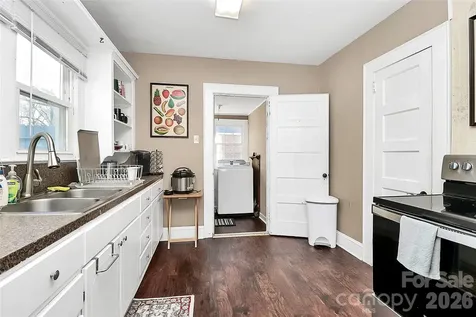 707 Oakshade Avenue Kannapolis NC 28083