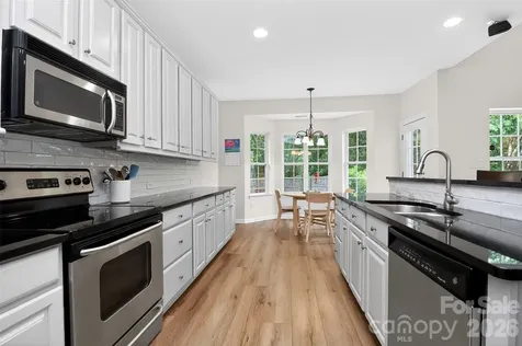 10713 Huntington Meadow Lane Charlotte NC 28273