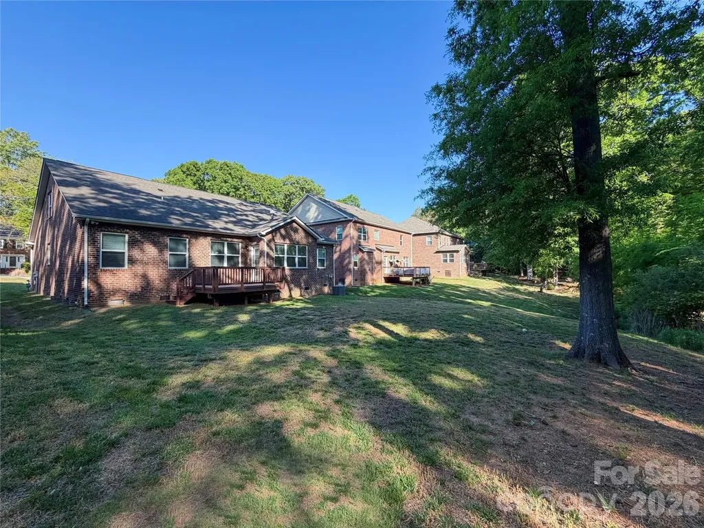 10313 Woodview Circle Charlotte NC 28277