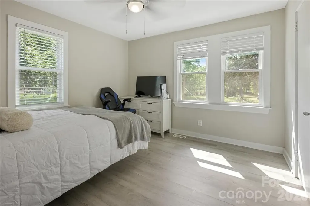 34438 Springdale Drive New London NC 28127