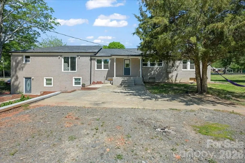 34438 Springdale Drive New London NC 28127