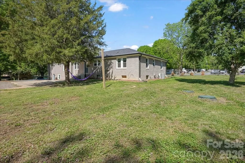 34438 Springdale Drive New London NC 28127