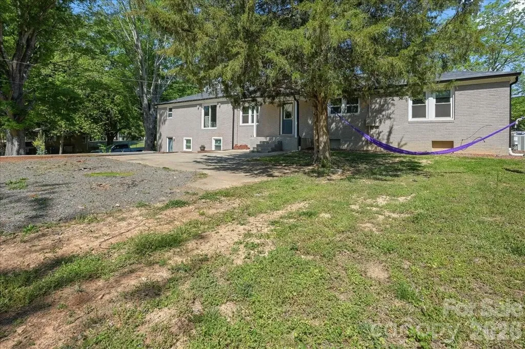 34438 Springdale Drive New London NC 28127