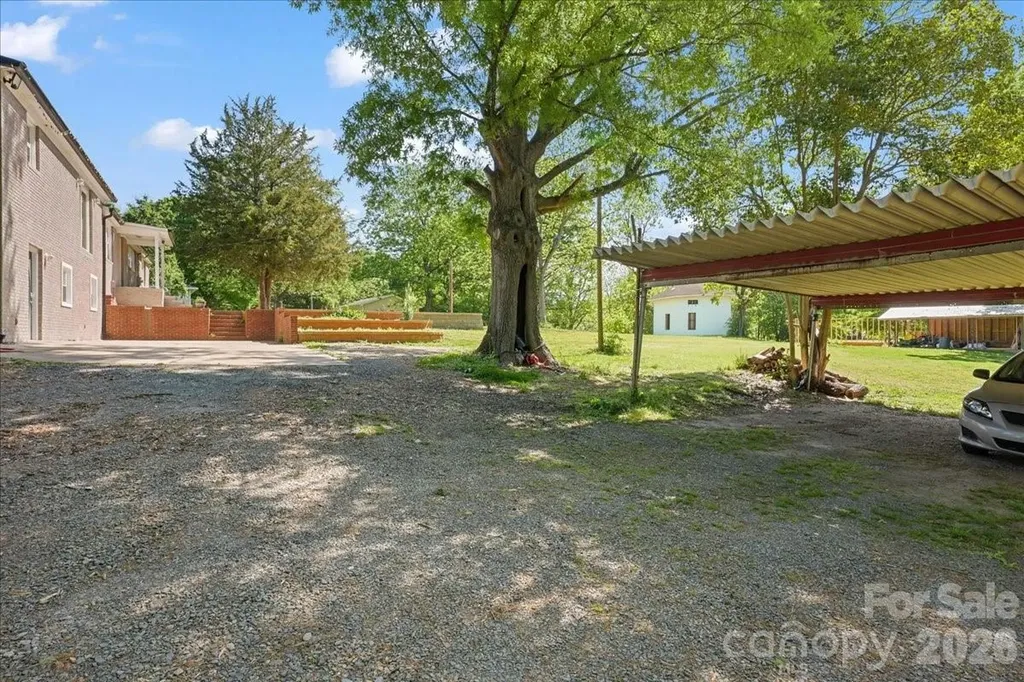 34438 Springdale Drive New London NC 28127