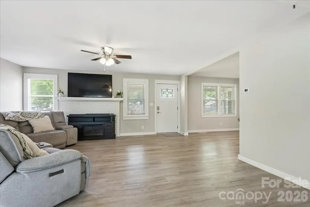 34438 Springdale Drive New London NC 28127