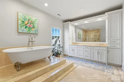 400 Hunter Lane Charlotte NC 28211