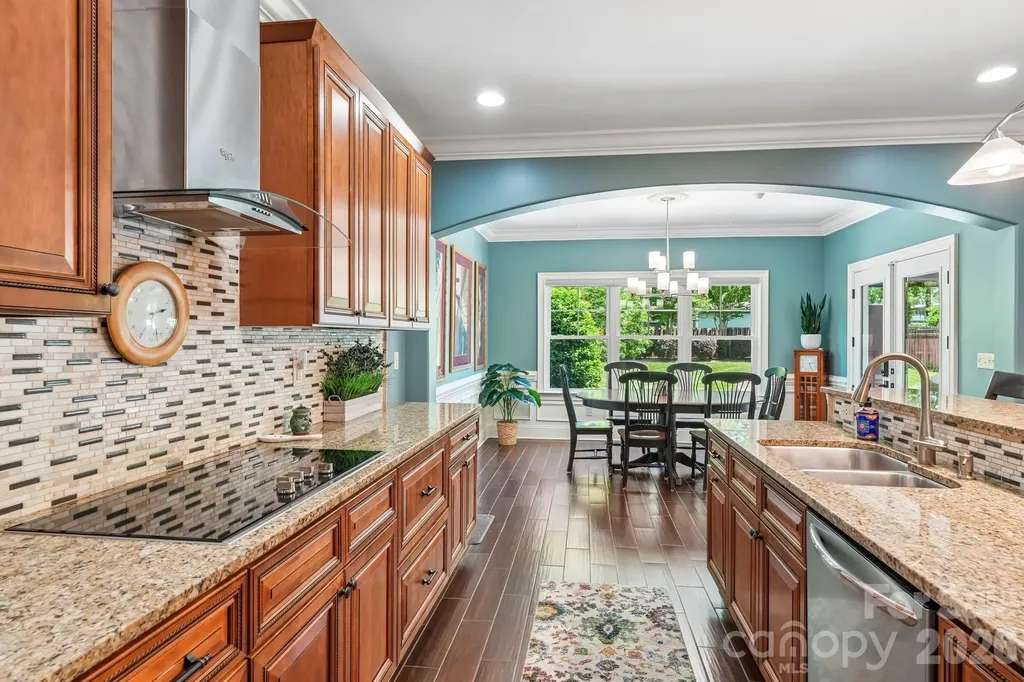 2032 Eaton Road Charlotte NC 28205