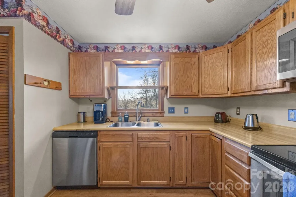 959 Plott Balsam Road Maggie Valley NC 28751